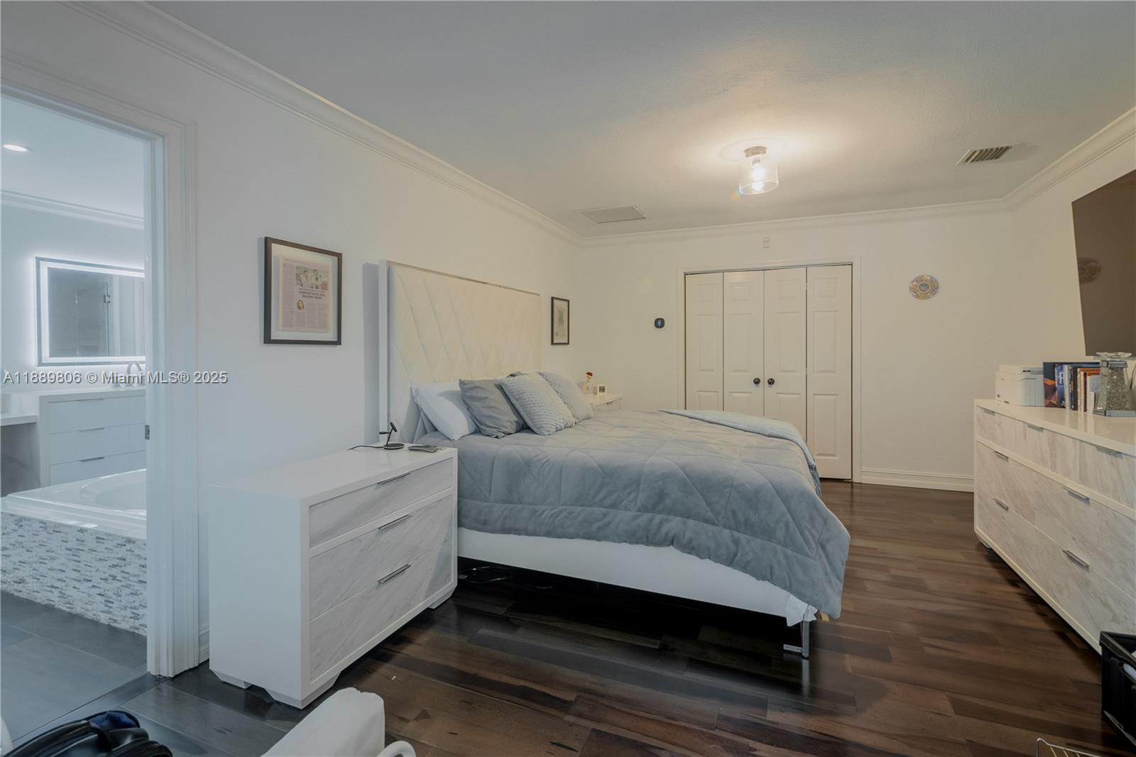 8500 SW 70th St Miami, FL 33143