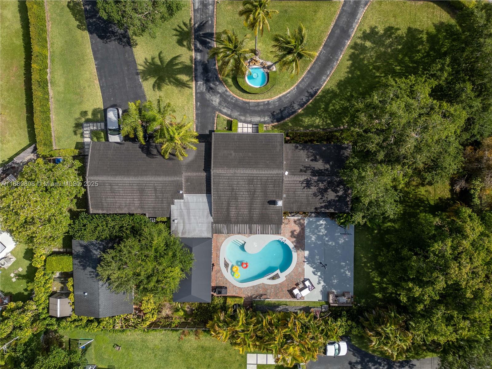 8500 SW 70th St Miami, FL 33143