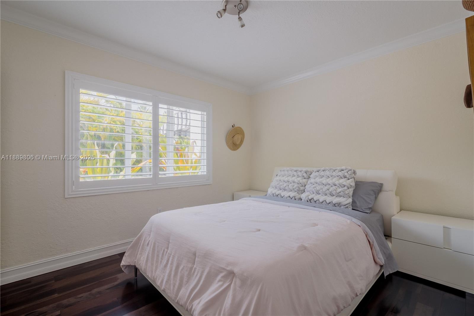 8500 SW 70th St Miami, FL 33143