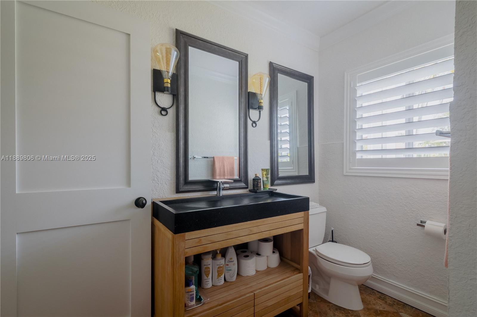 8500 SW 70th St Miami, FL 33143