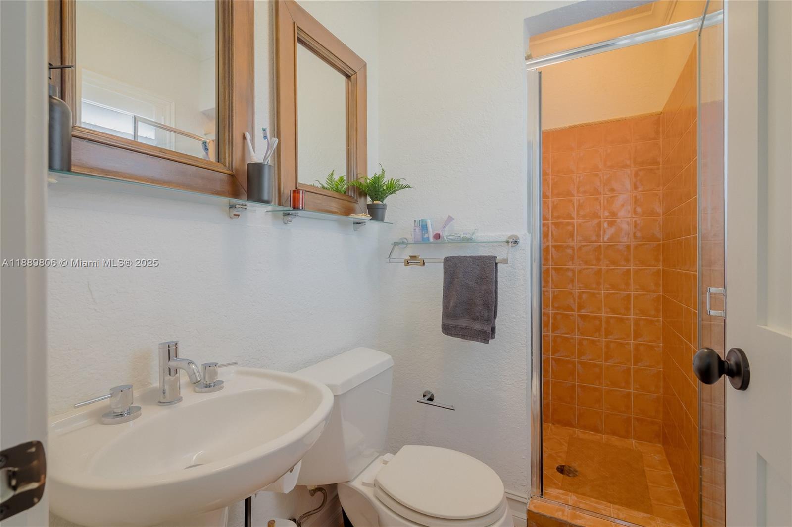 8500 SW 70th St Miami, FL 33143