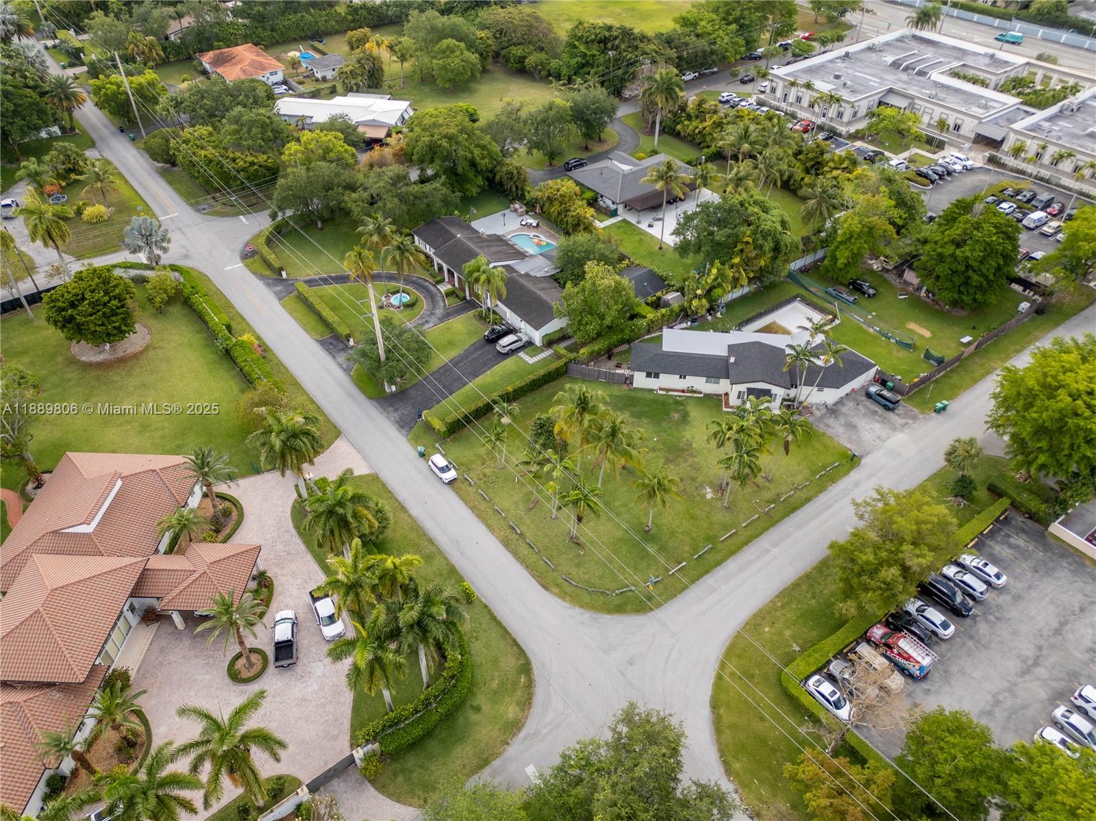 8500 SW 70th St Miami, FL 33143