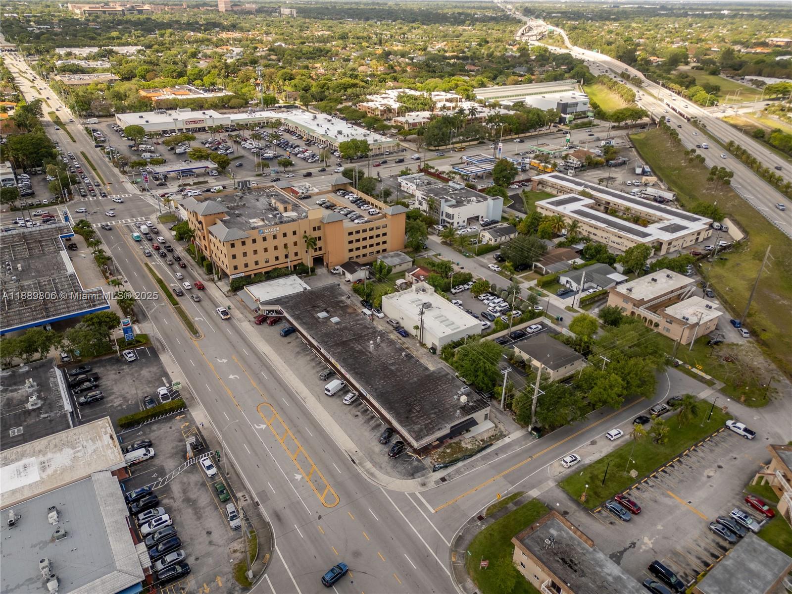 8500 SW 70th St Miami, FL 33143