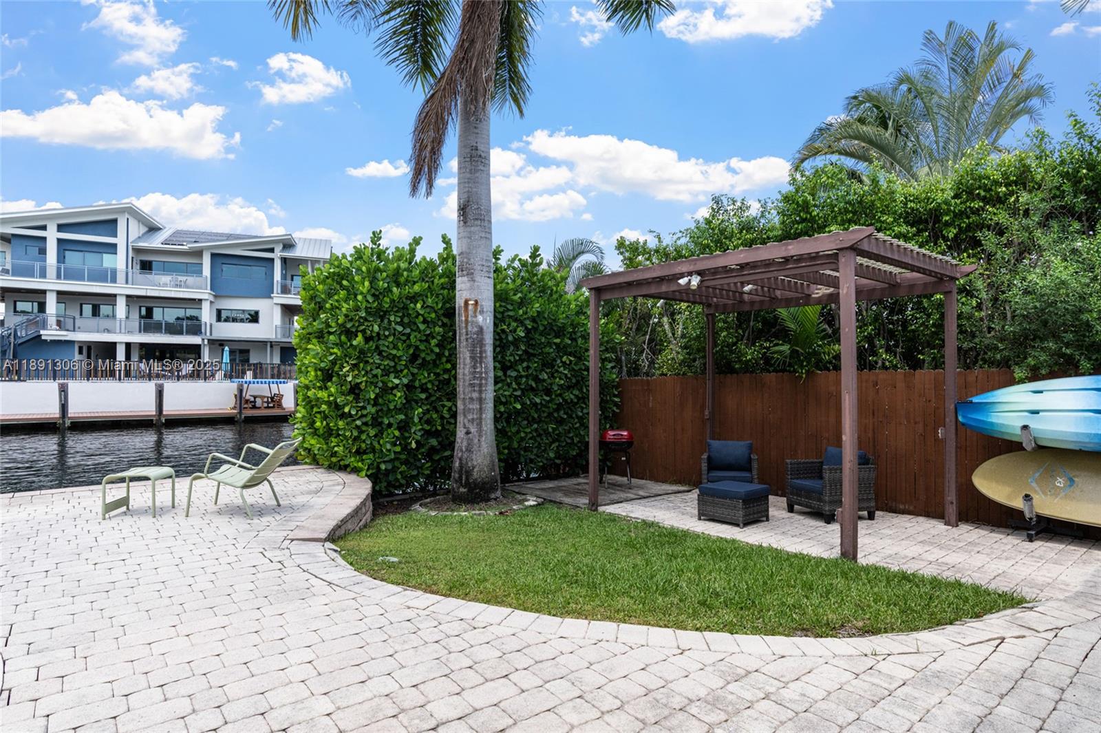 2115 Keystone Blvd North Miami, FL 33181