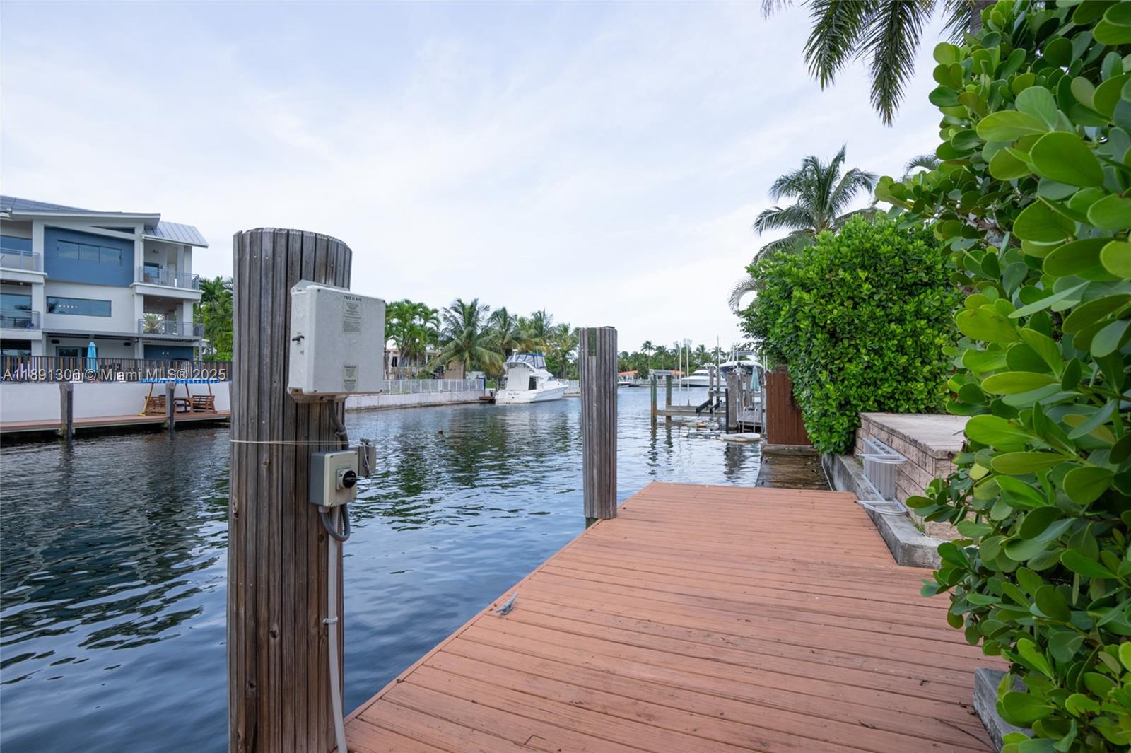 2115 Keystone Blvd North Miami, FL 33181