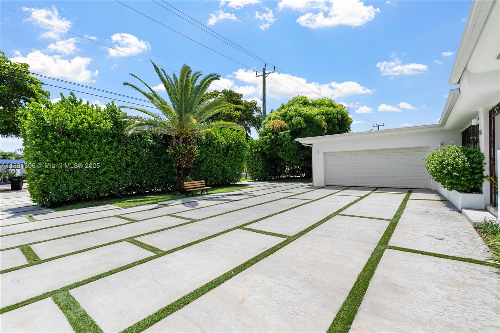 2115 Keystone Blvd North Miami, FL 33181