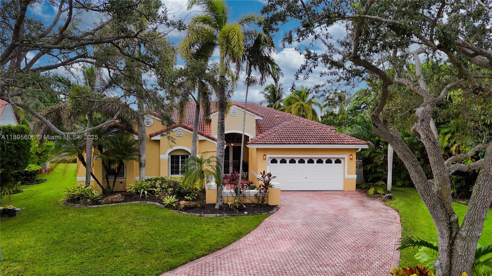 3905 SW 151st Ter