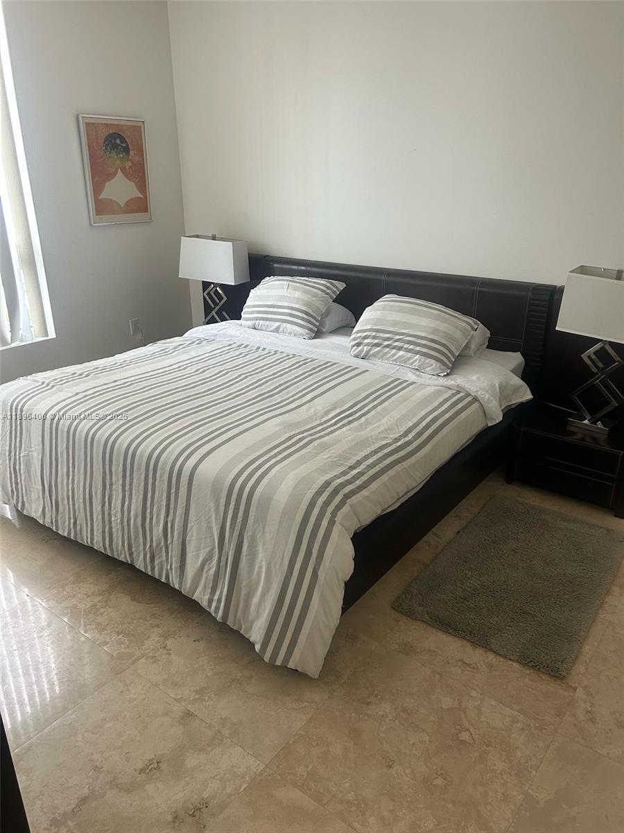 image Akoya8