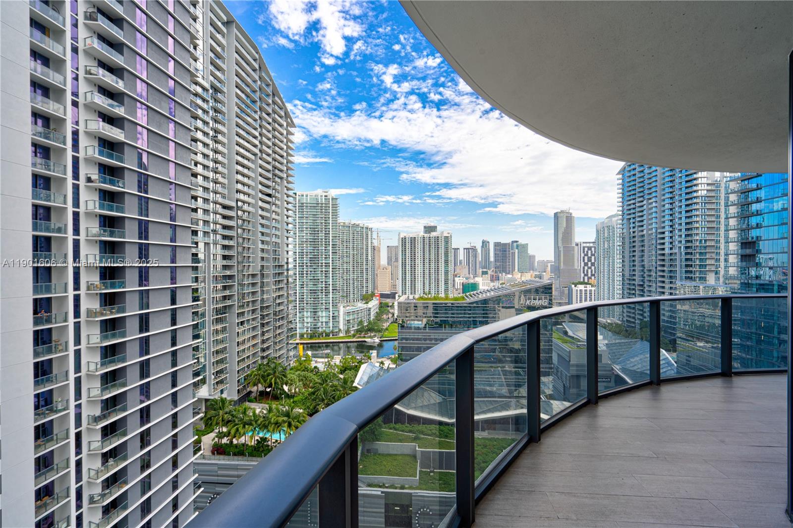 image Brickell Heights20