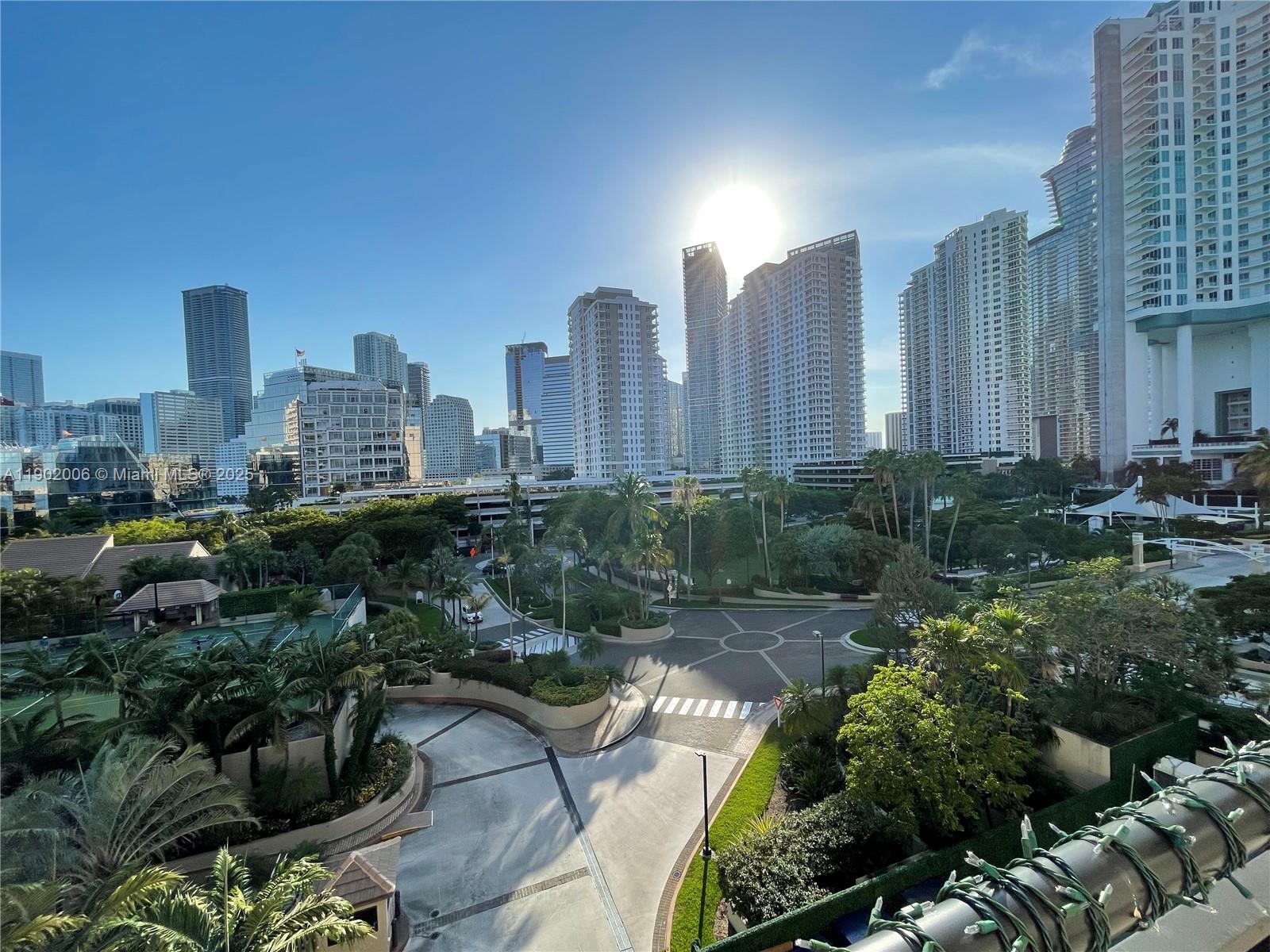 540 Brickell Key Dr #711