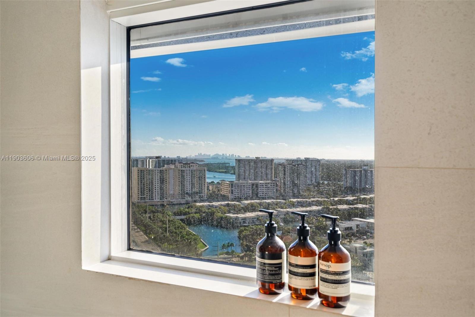 16485 Collins Ave #2438 Sunny Isles Beach, FL 33160