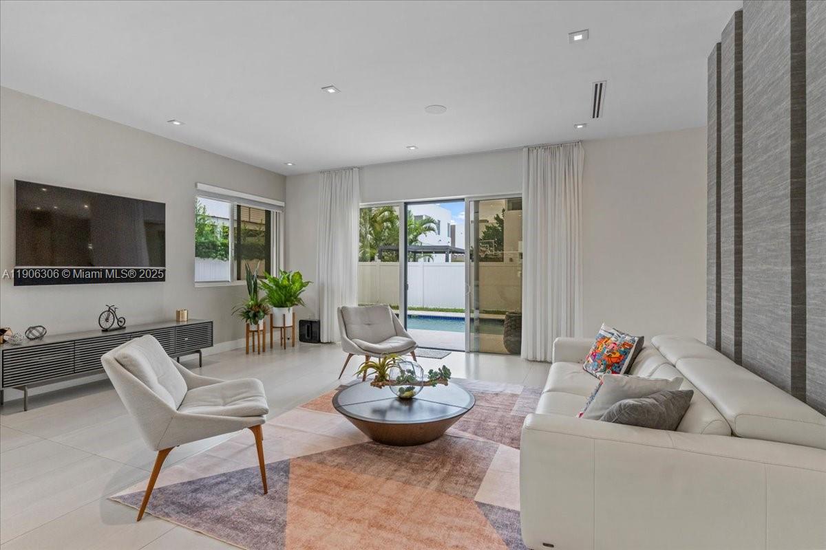 Undisclosed Address Doral, FL 33178