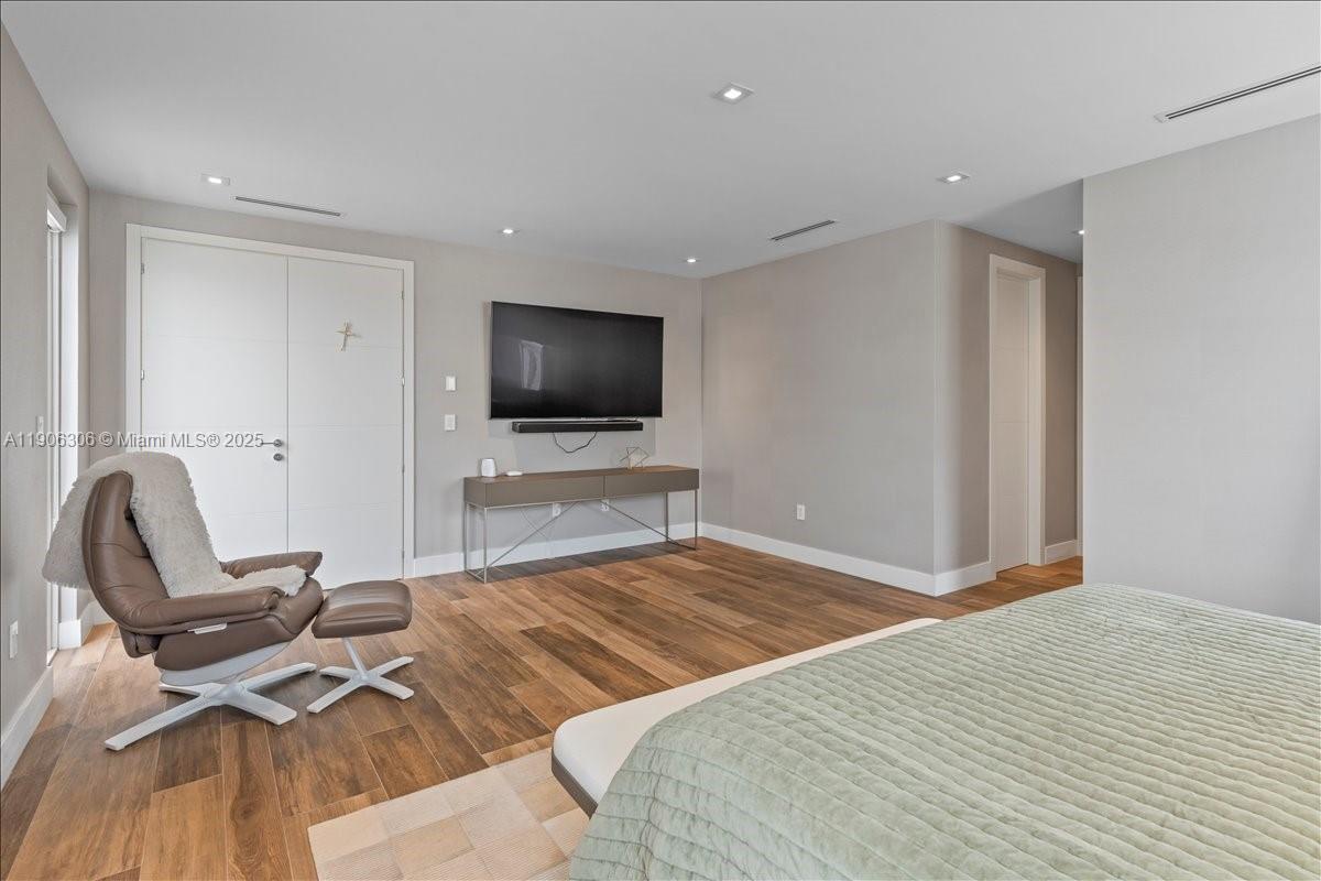 Undisclosed Address Doral, FL 33178