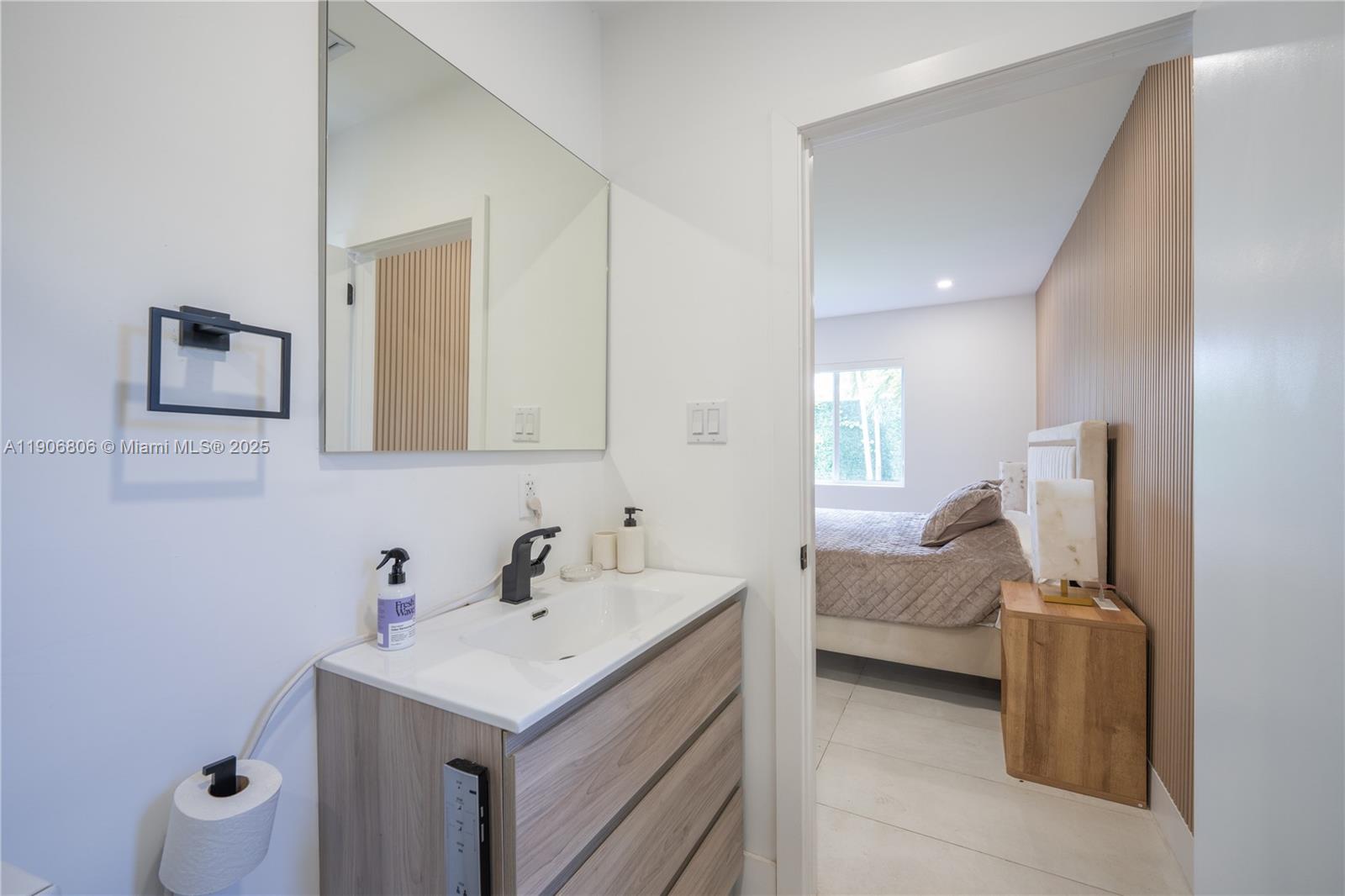 545 NW 47th St Miami, FL 33127