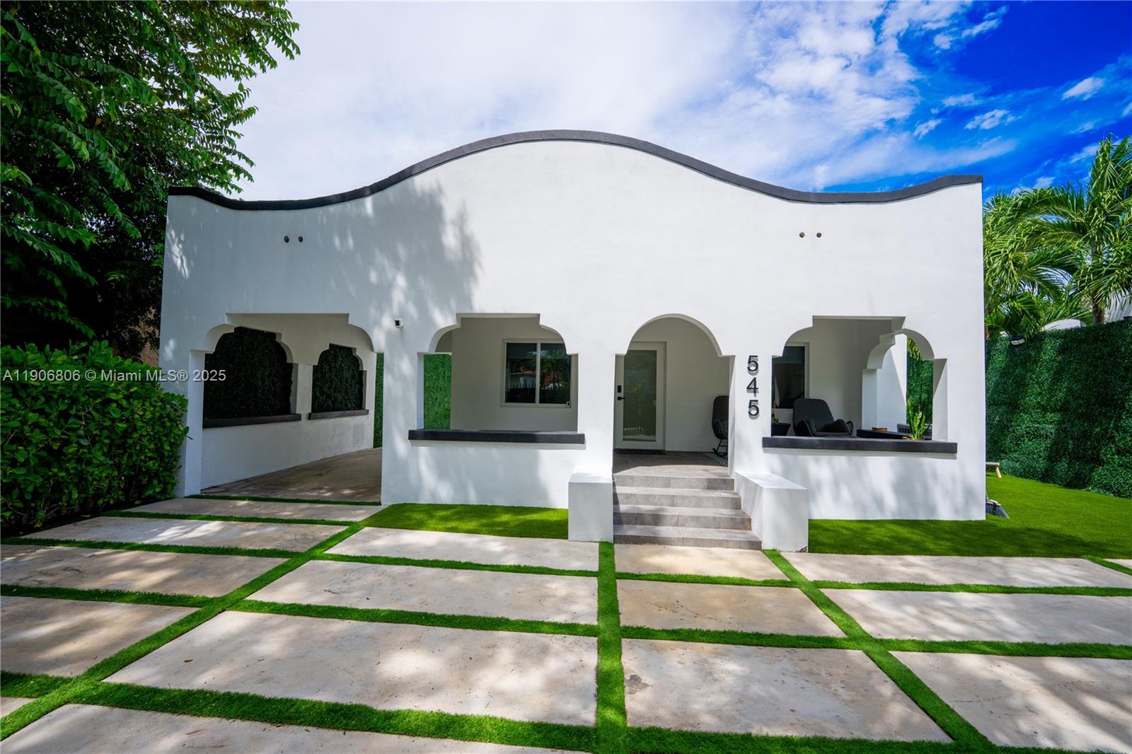 545 NW 47th St Miami, FL 33127