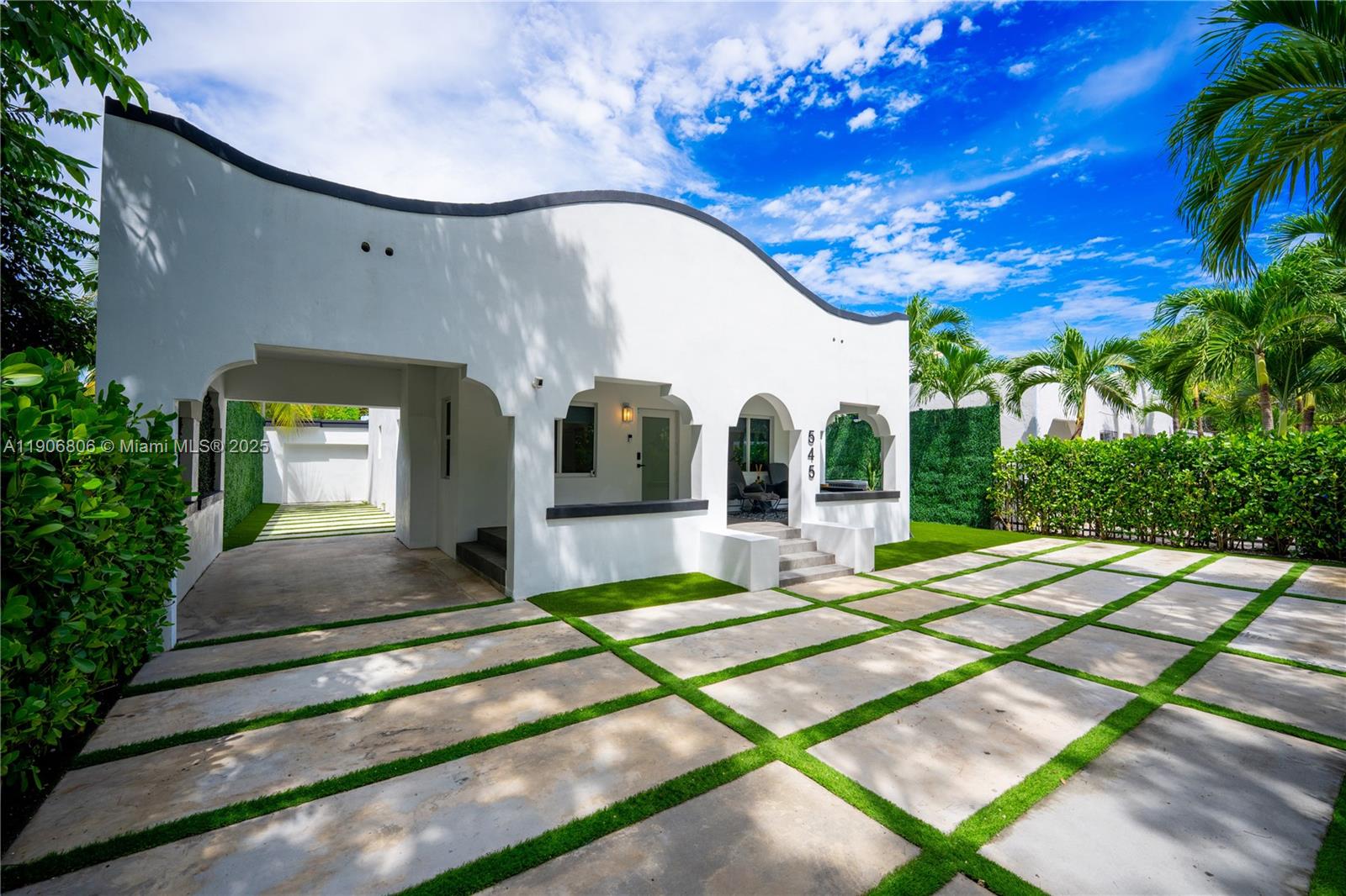 545 NW 47th St Miami, FL 33127