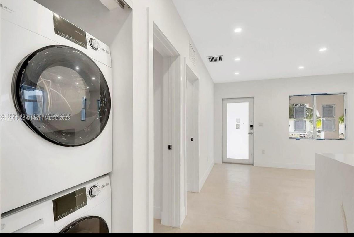 545 NW 47th St Miami, FL 33127