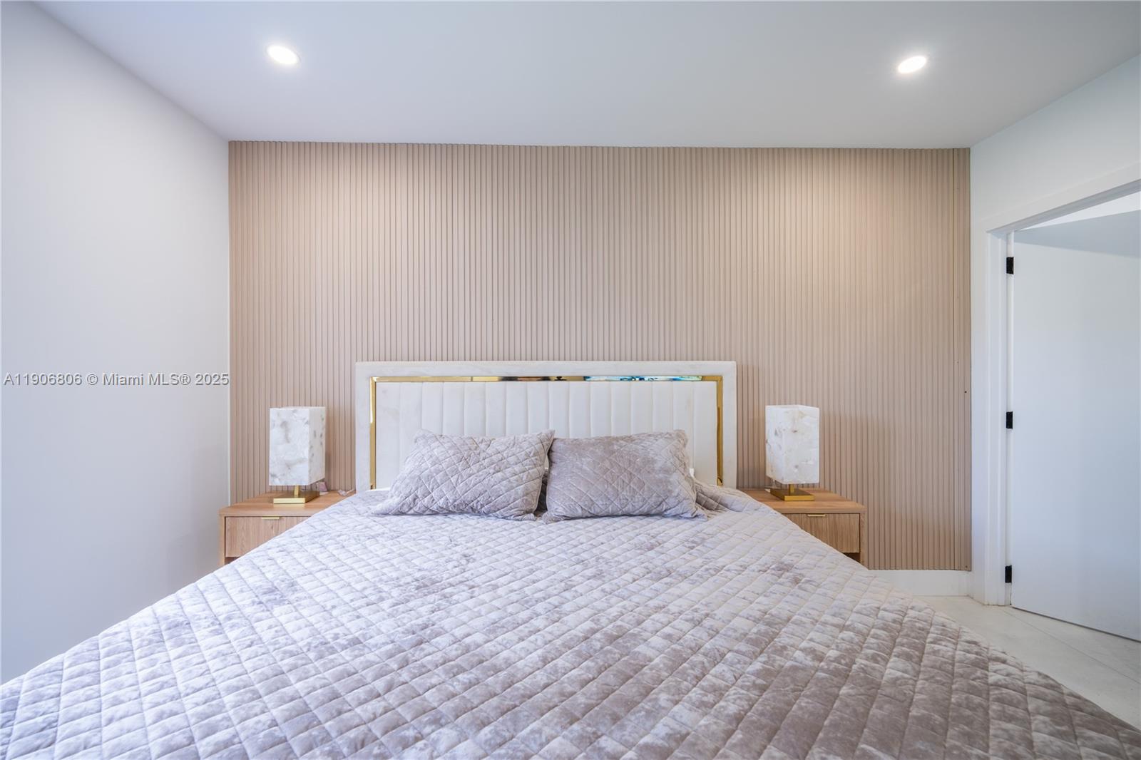 545 NW 47th St Miami, FL 33127