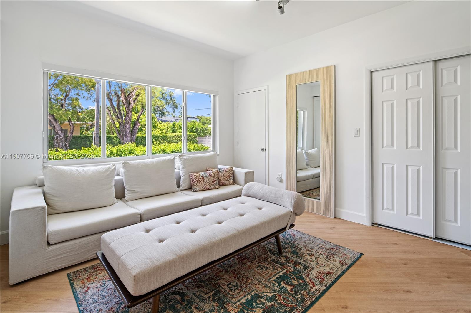 200 S Shore Dr S Miami, FL 33133