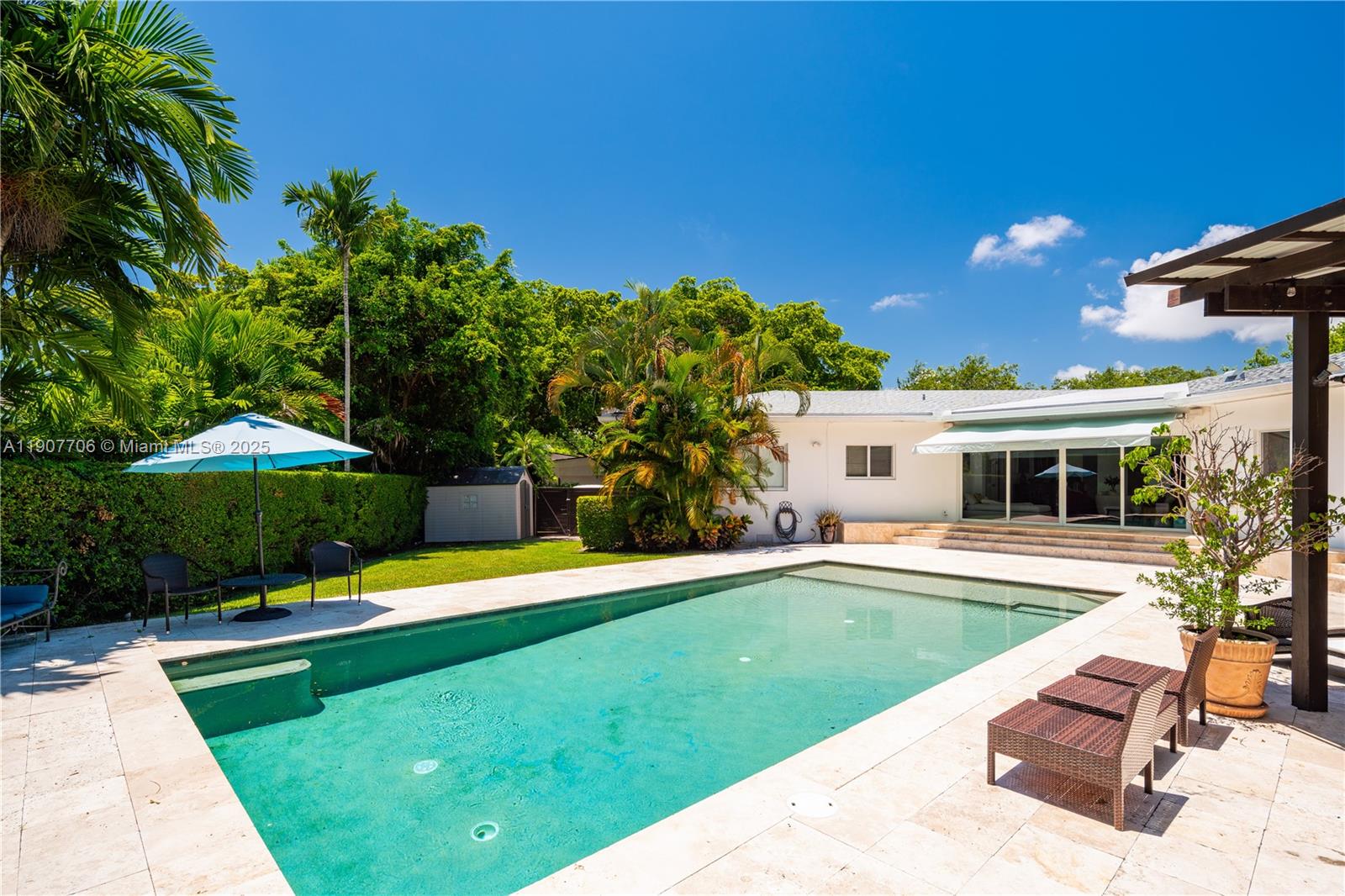 200 S Shore Dr S Miami, FL 33133