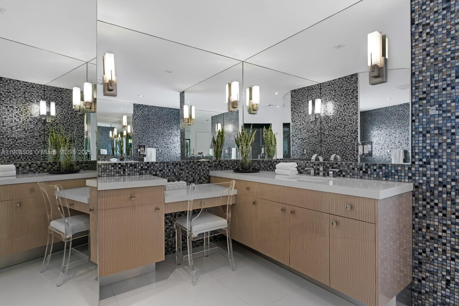 1040 S Shore Dr Miami Beach, FL 33141