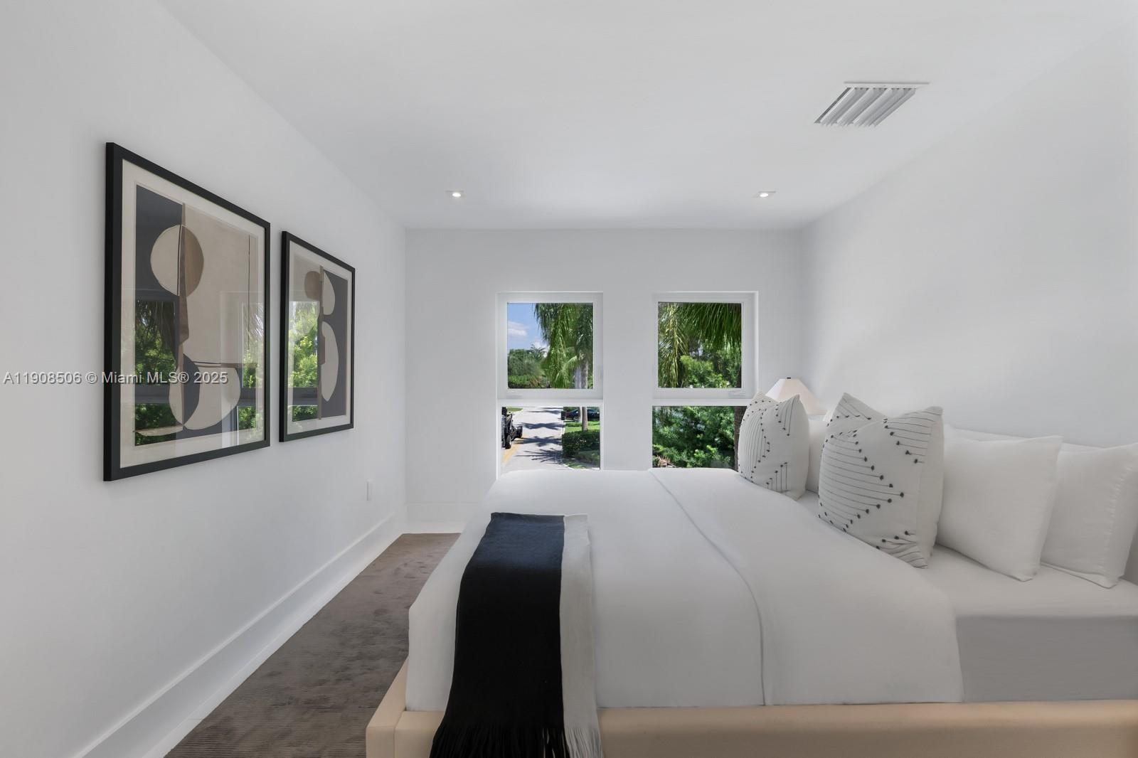 1040 S Shore Dr Miami Beach, FL 33141