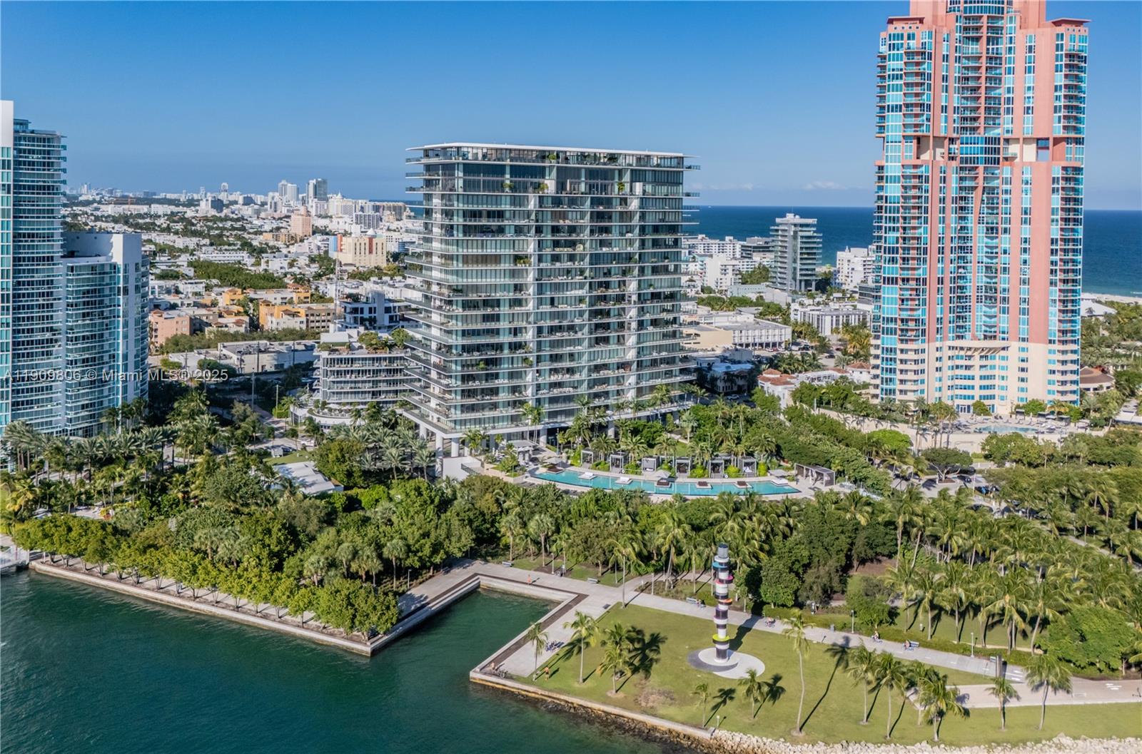 800 S Pointe Dr #704 Miami Beach, FL 33139