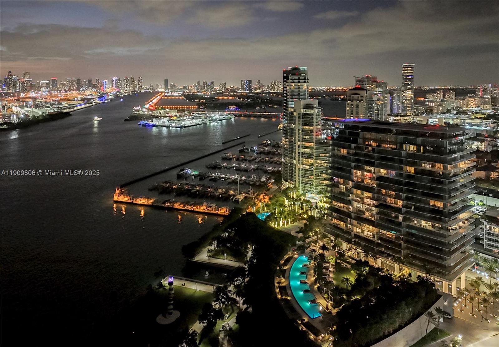 800 S Pointe Dr #704 Miami Beach, FL 33139