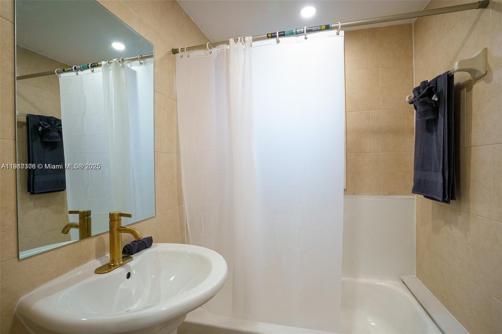 444 Ponce De Leon Blvd Coral Gables, FL 33134