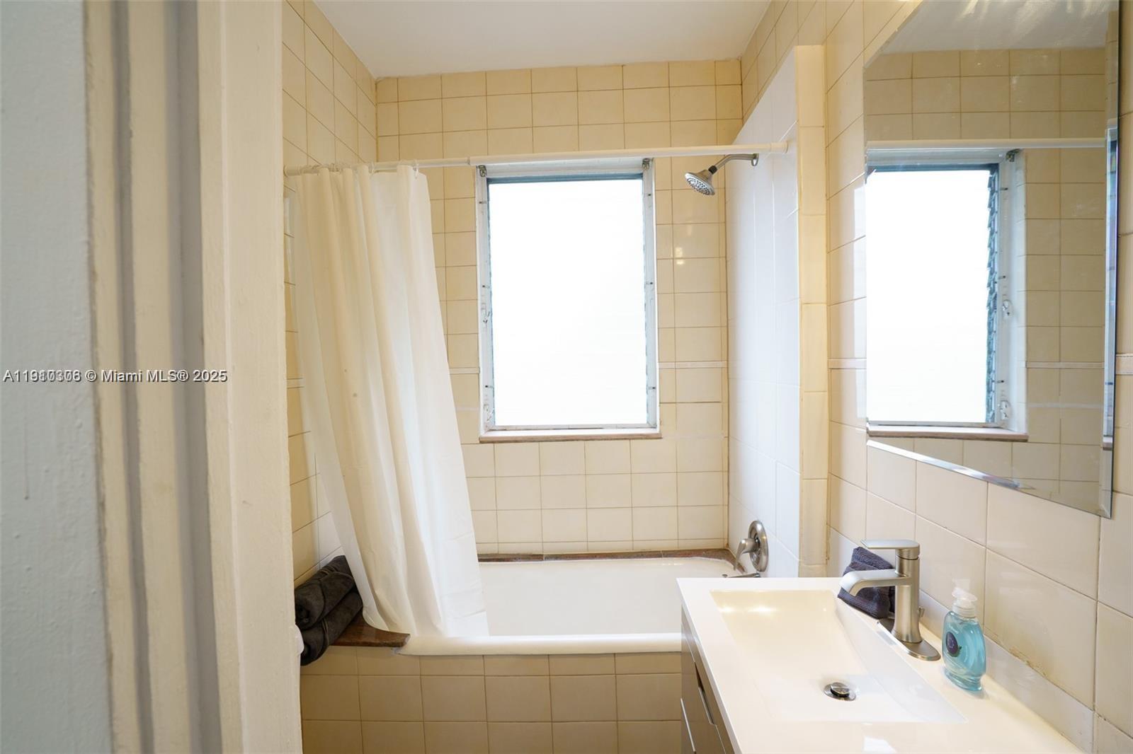 444 Ponce De Leon Blvd Coral Gables, FL 33134