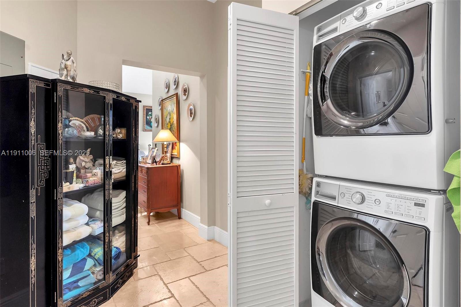 8390 SW 72nd Ave #320 Miami, FL 33143