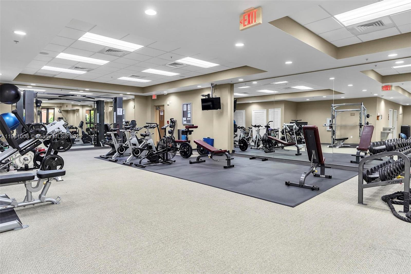 8390 SW 72nd Ave #320 Miami, FL 33143