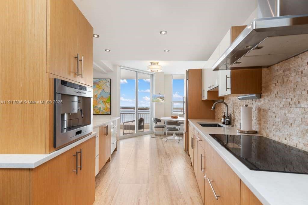 808 Brickell Key Dr #2504 Miami, FL 33131