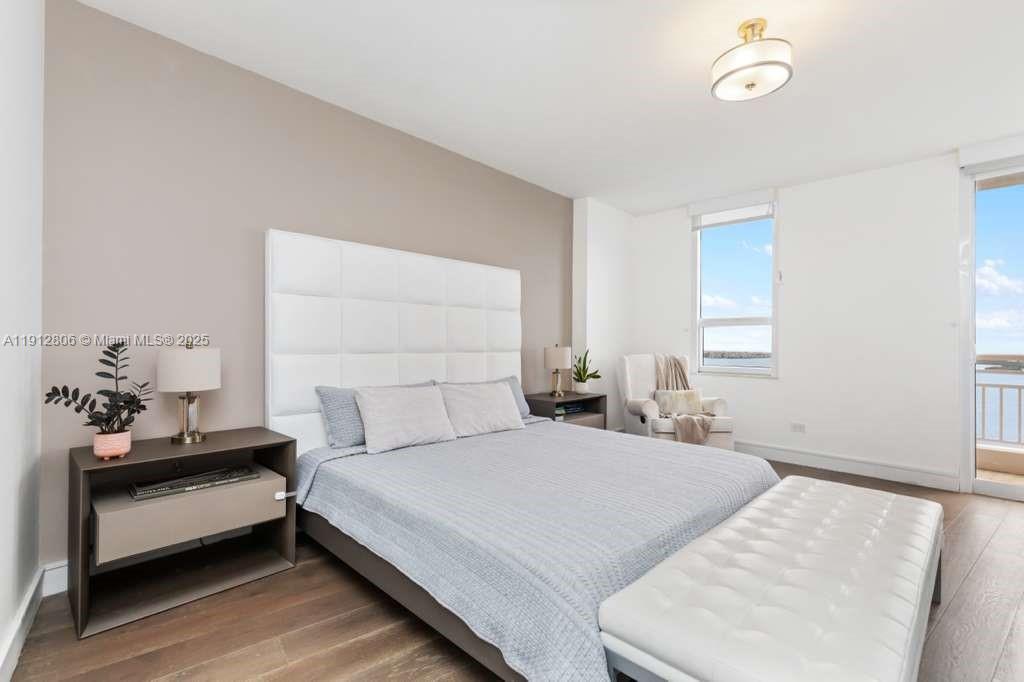 808 Brickell Key Dr #2504 Miami, FL 33131