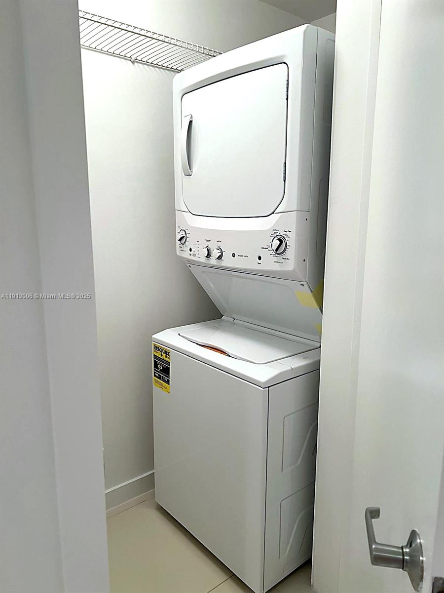 image 1060 Brickell - 106013