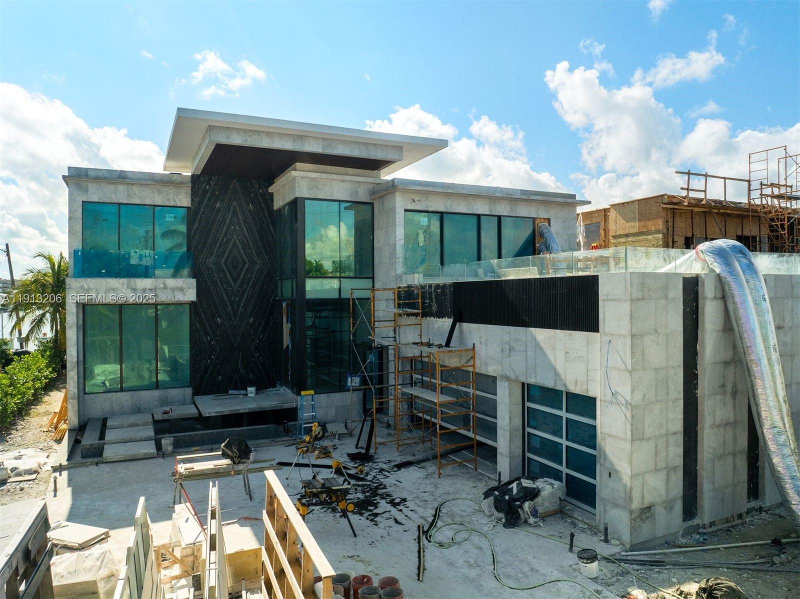 600 88th St Surfside, FL 33154