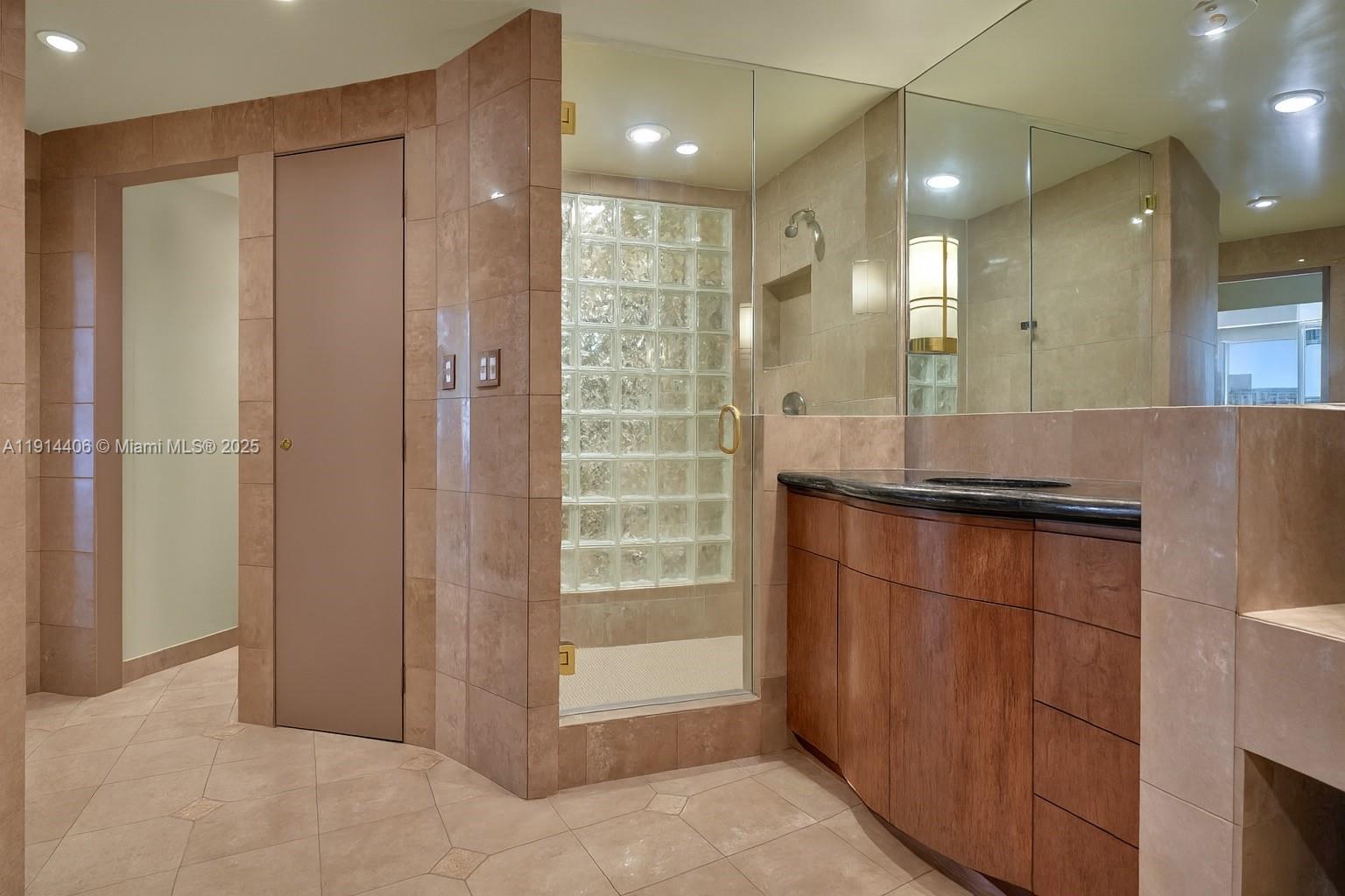 720 NE 69th St #9W Miami, FL 33138