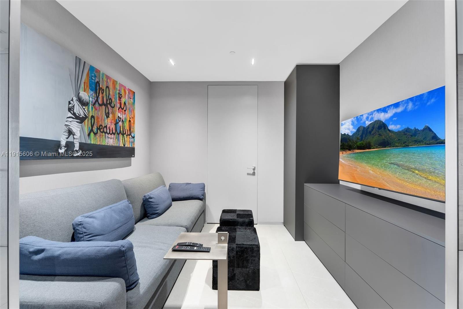 18975 Collins Ave #1002 Sunny Isles Beach, FL 33160