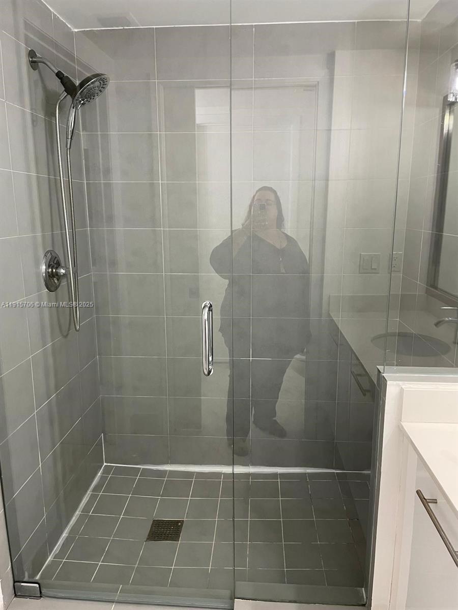 92 SW 3rd St #3309 Miami, FL 33130