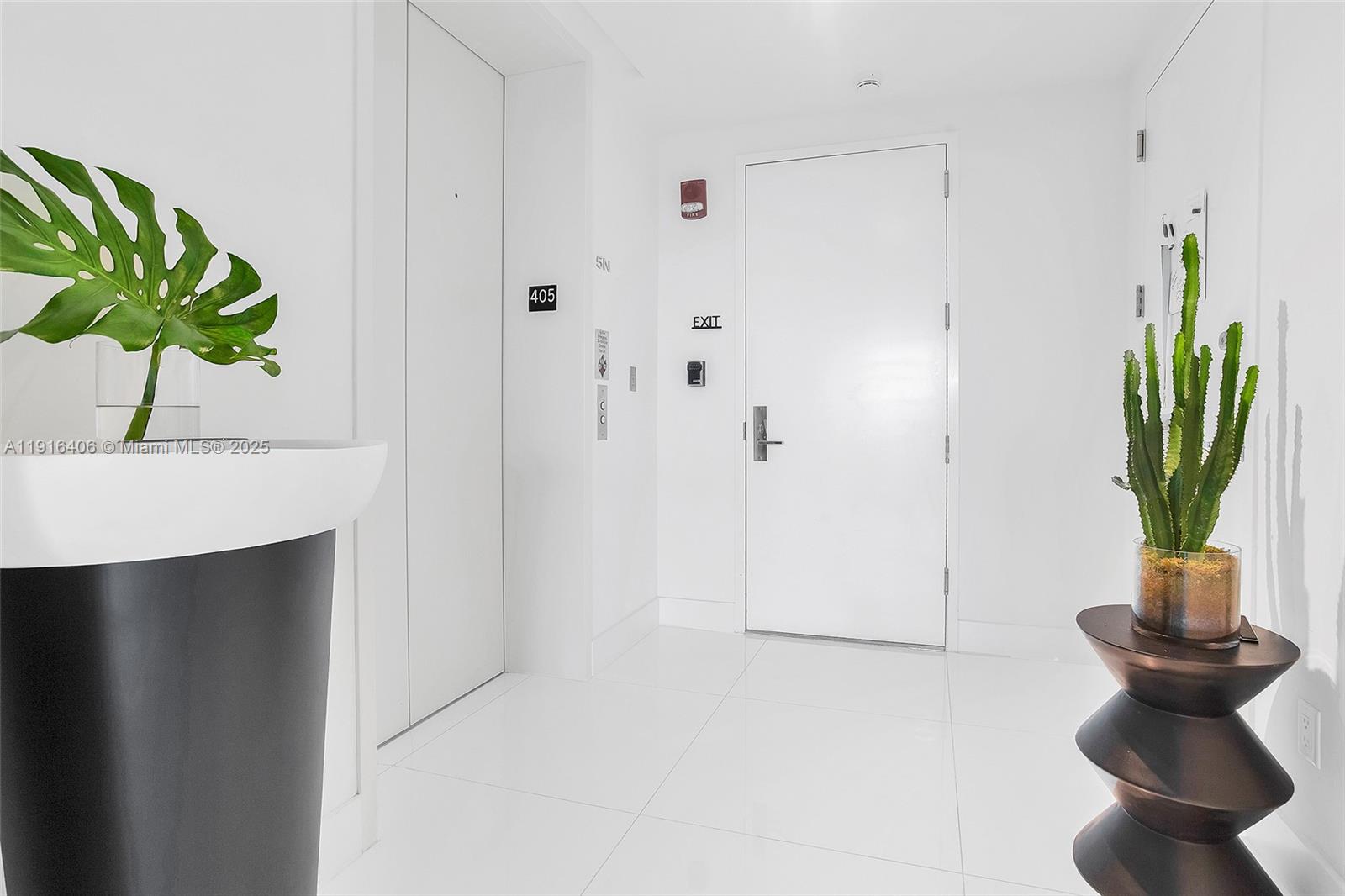 350 Ocean Dr #405N Key Biscayne, FL 33149