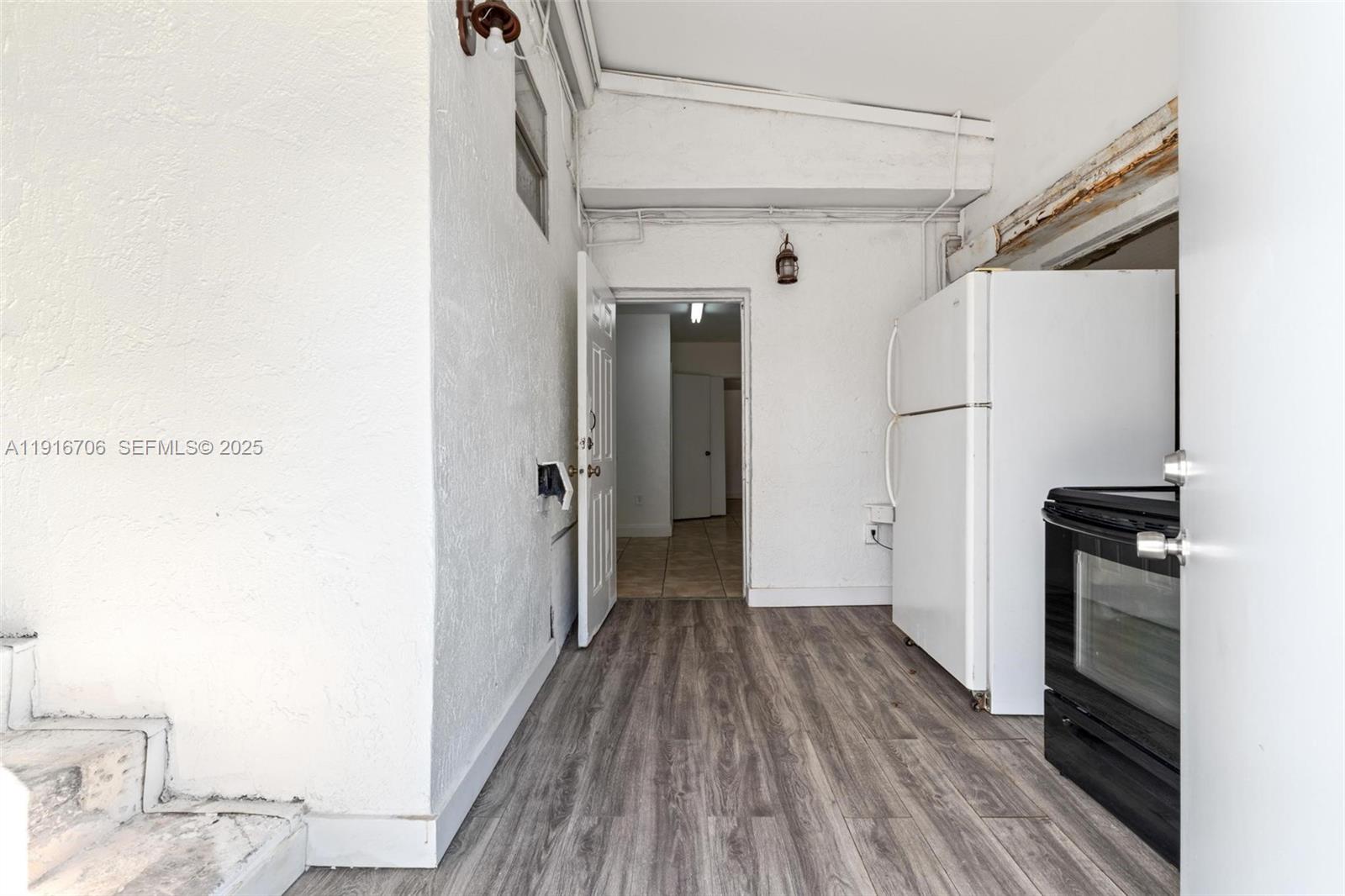 2262 NW 4th St Miami, FL 33125