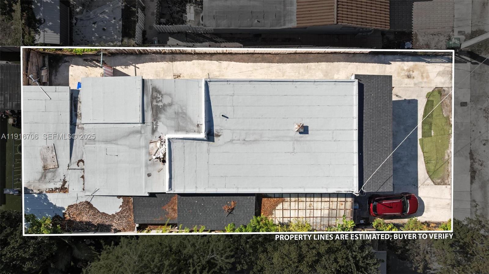 2262 NW 4th St Miami, FL 33125