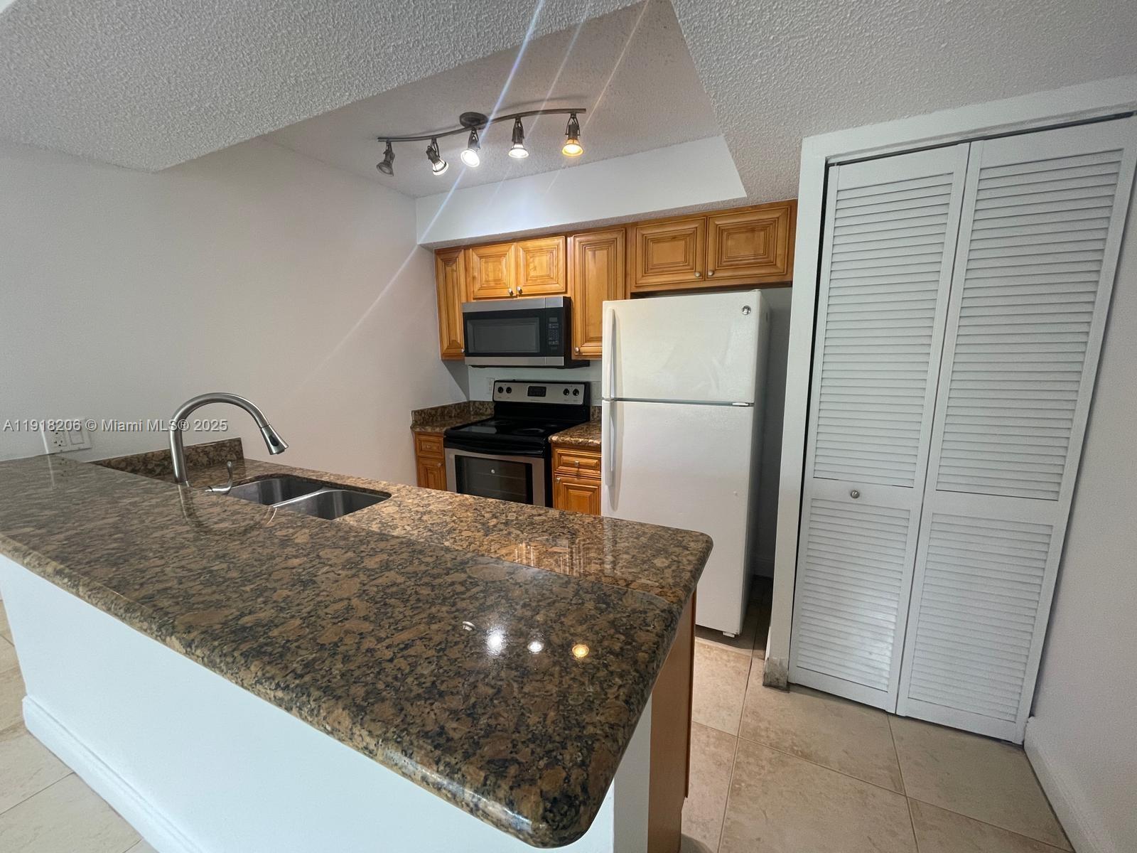 Undisclosed Address Tamarac, FL 33319