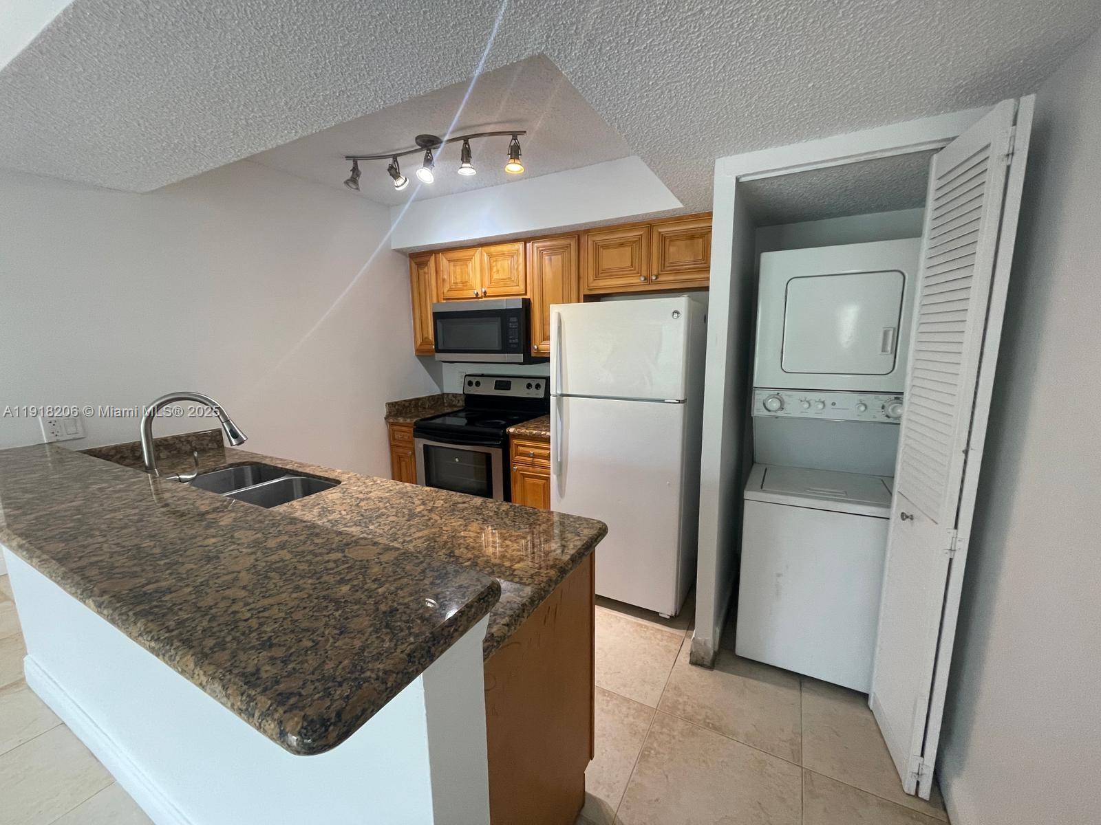 Undisclosed Address Tamarac, FL 33319