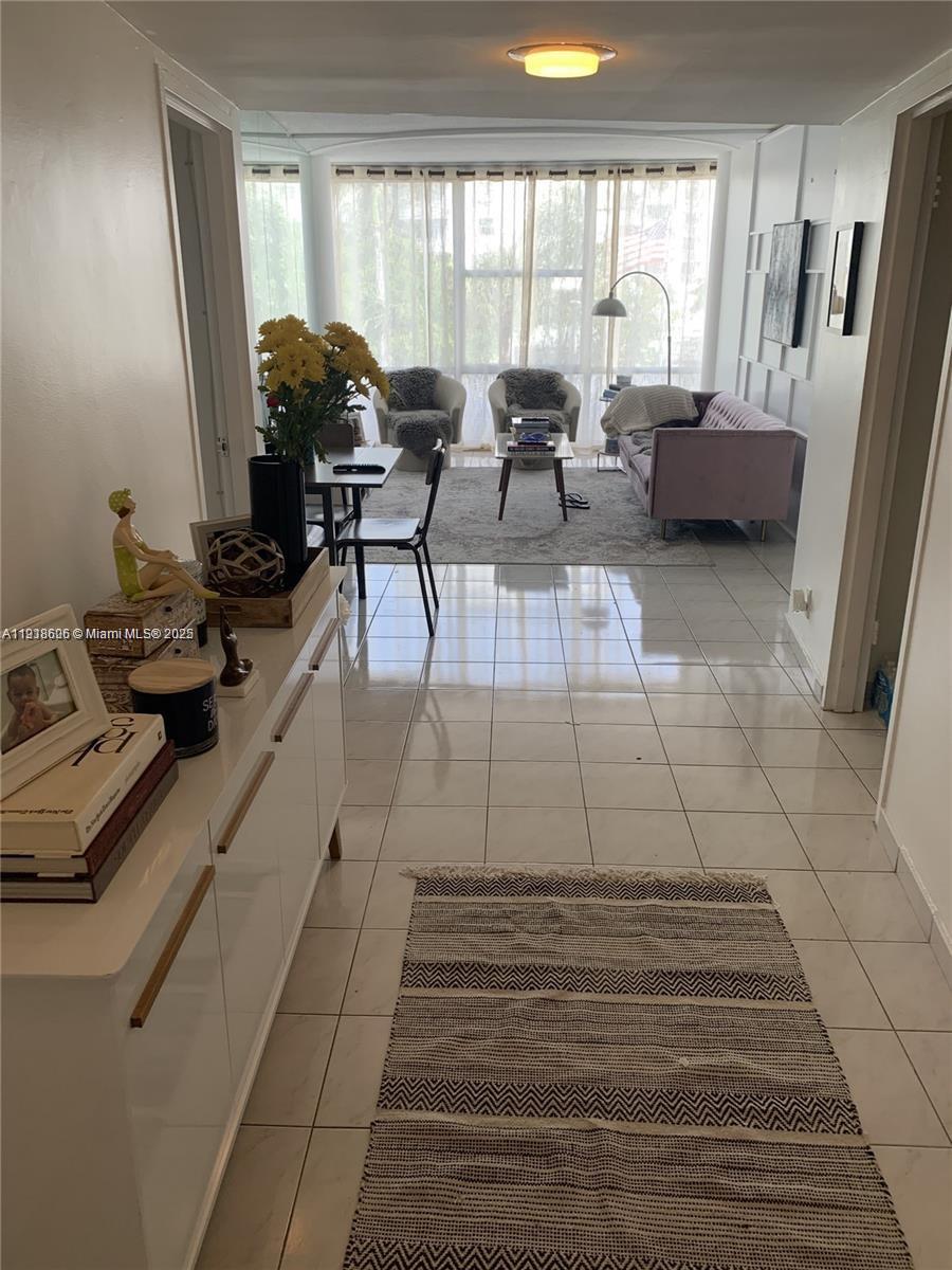 900 Bay Dr #211 Miami Beach, FL 33141