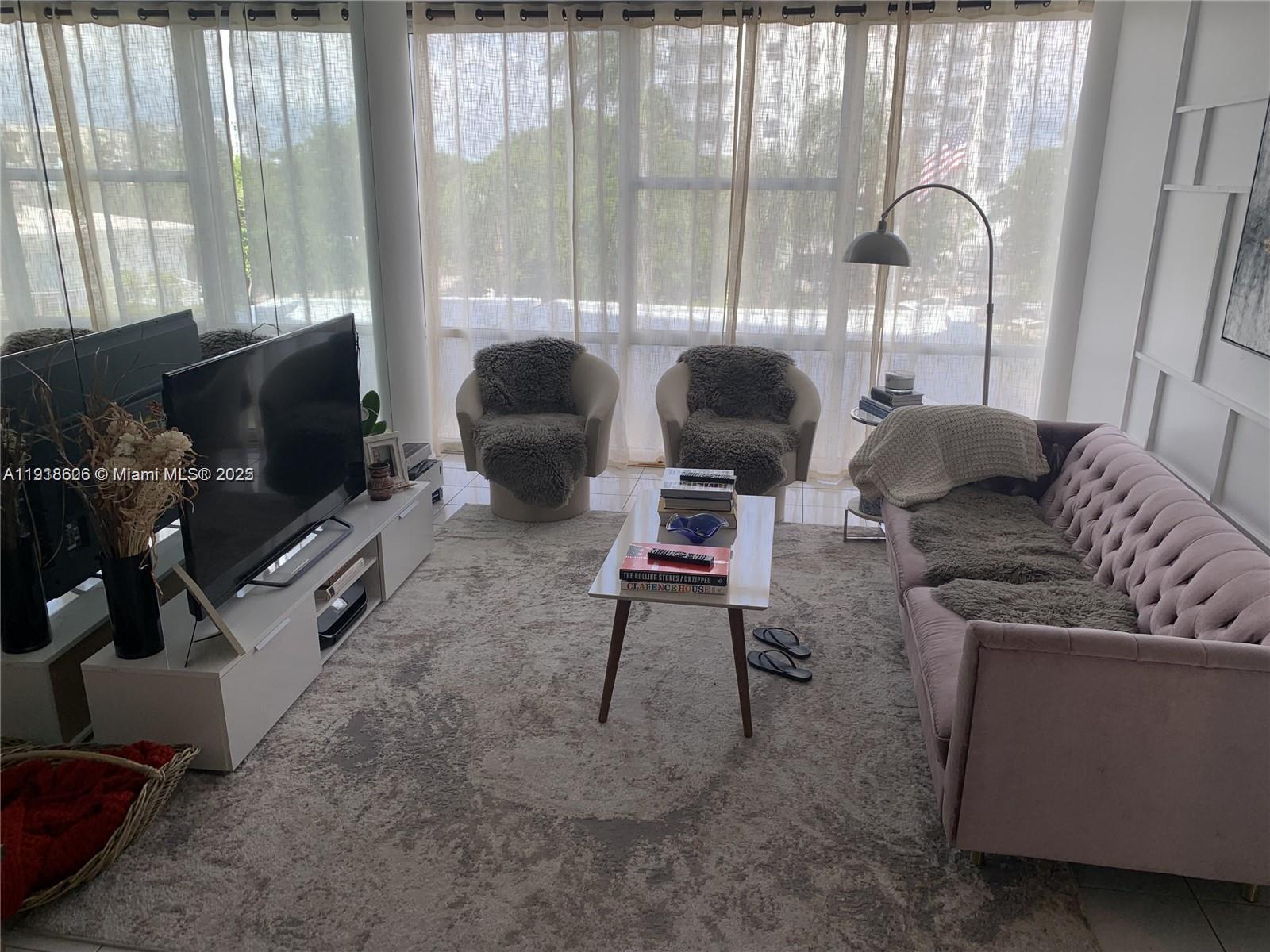 900 Bay Dr #211 Miami Beach, FL 33141