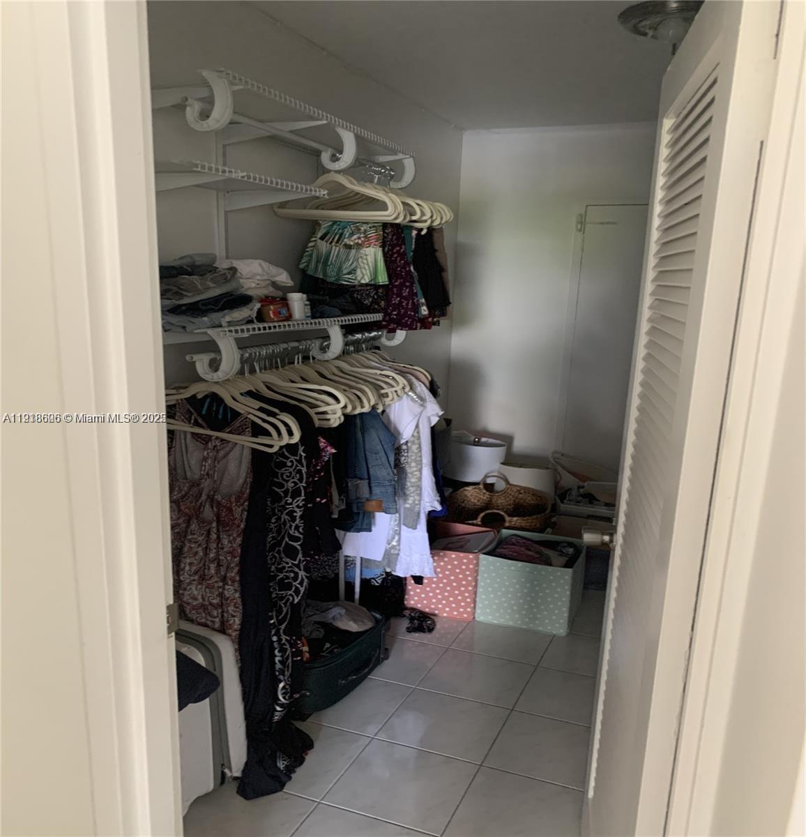 900 Bay Dr #211 Miami Beach, FL 33141