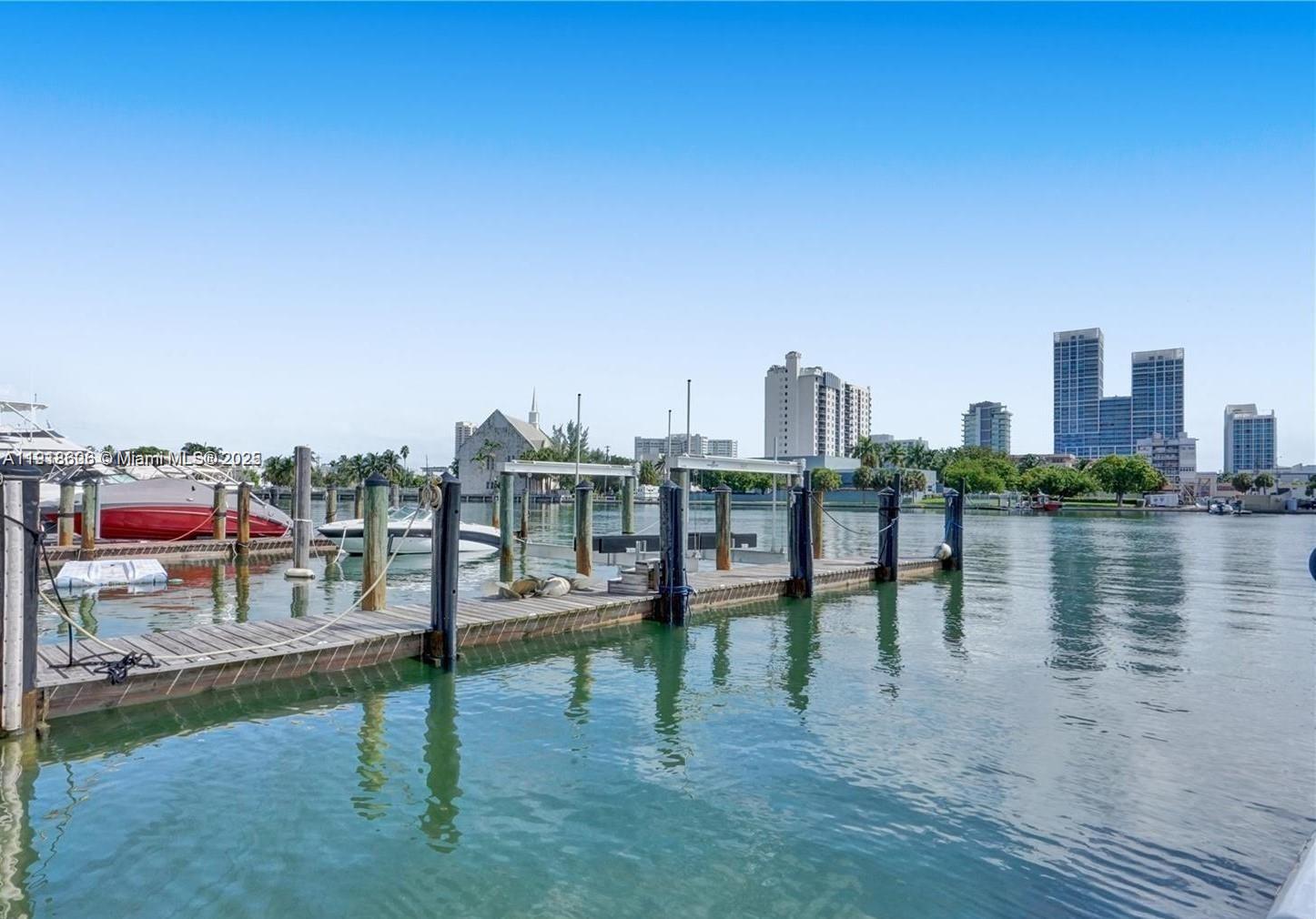 900 Bay Dr #211 Miami Beach, FL 33141