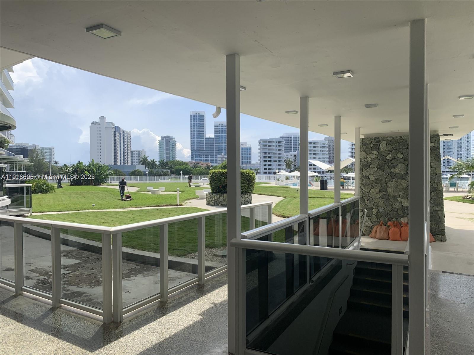 900 Bay Dr #211 Miami Beach, FL 33141