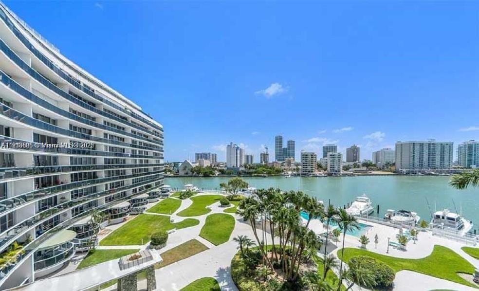 900 Bay Dr #211 Miami Beach, FL 33141